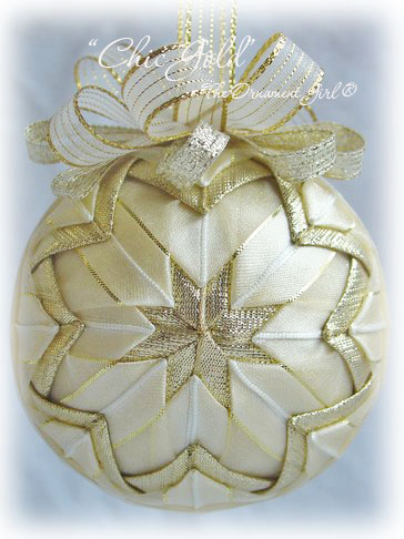 Chic Gold Ornament