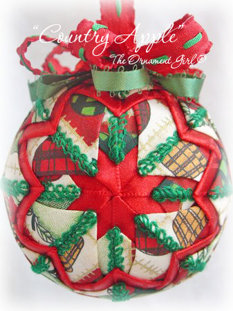 Country Apple Ornament Front View