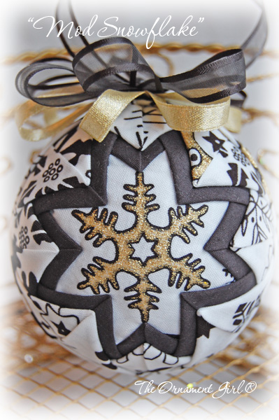 Mod Snowflake Ornament Front View