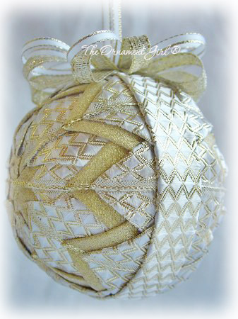 Gold Sparkling Diamond Side View
